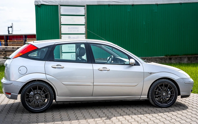 Ford Focus cena 11800 przebieg: 220000, rok produkcji 2003 z Polkowice małe 106